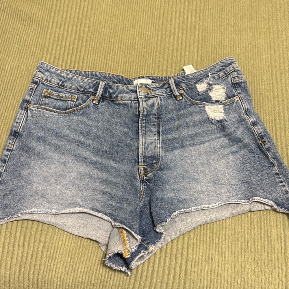Good American Jean Shorts